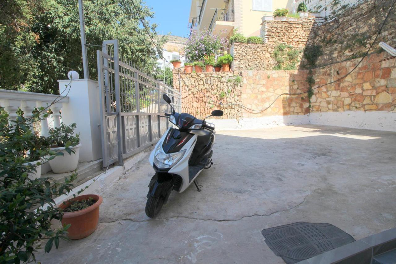 Lengu Holidays Houses Sarandë Exteriör bild