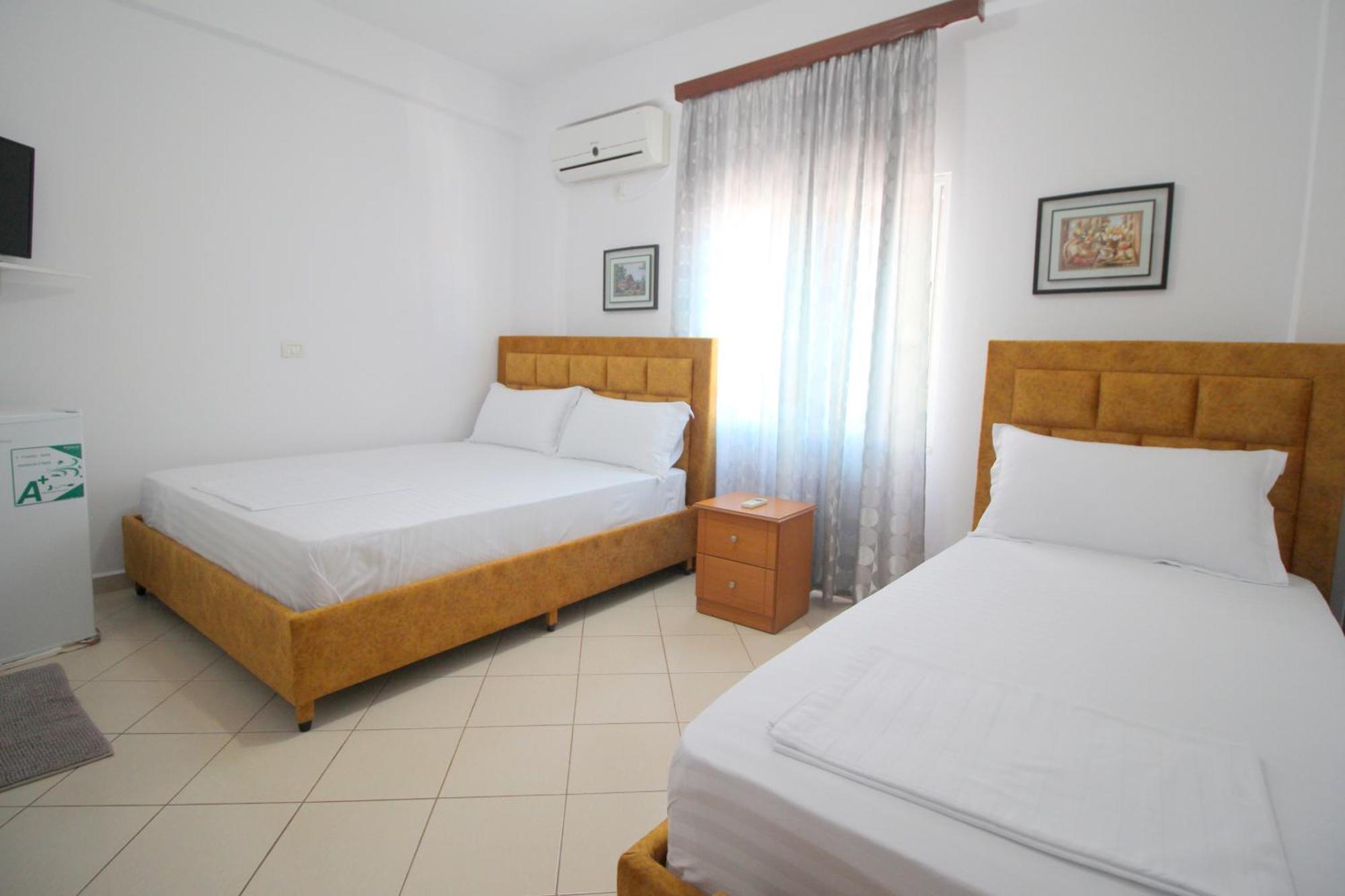 Lengu Holidays Houses Sarandë Exteriör bild