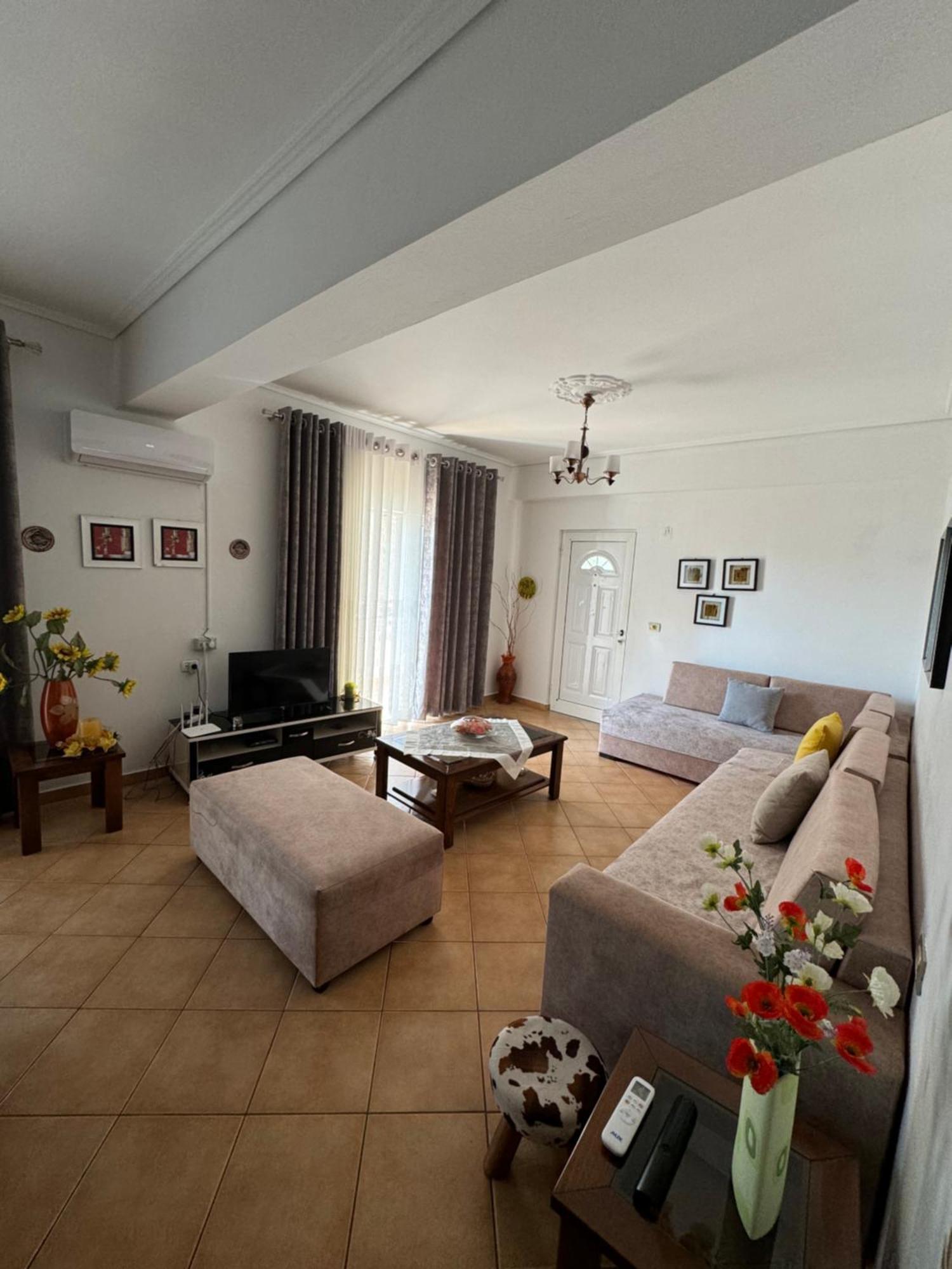 Lengu Holidays Houses Sarandë Exteriör bild