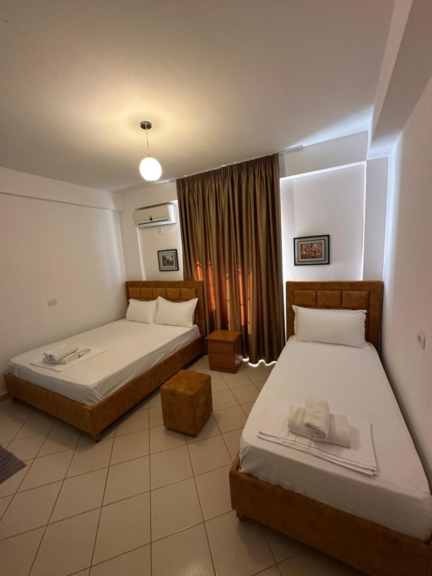 Lengu Holidays Houses Sarandë Exteriör bild