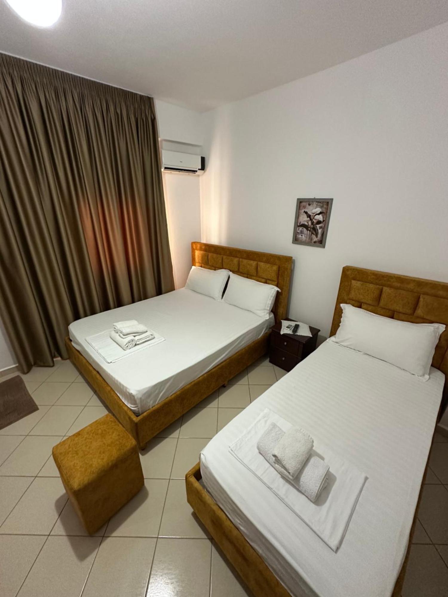 Lengu Holidays Houses Sarandë Exteriör bild